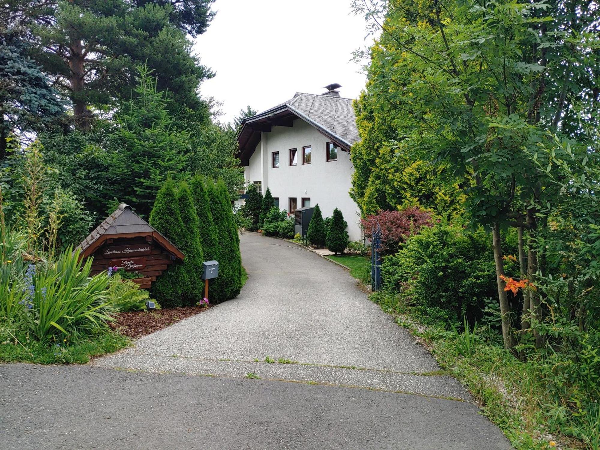 Landhaus Karawankenblick Himmelberg Buitenkant foto